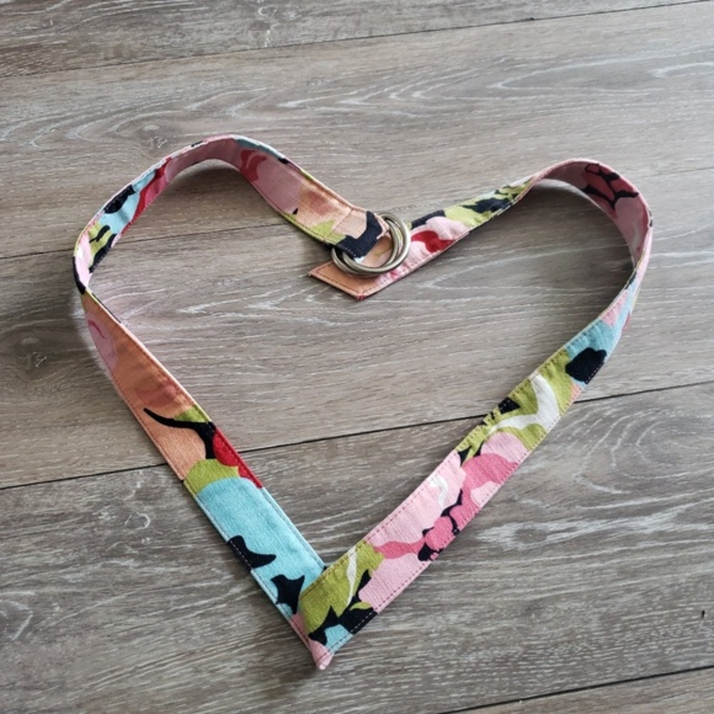 Multi colored canvas belt‎